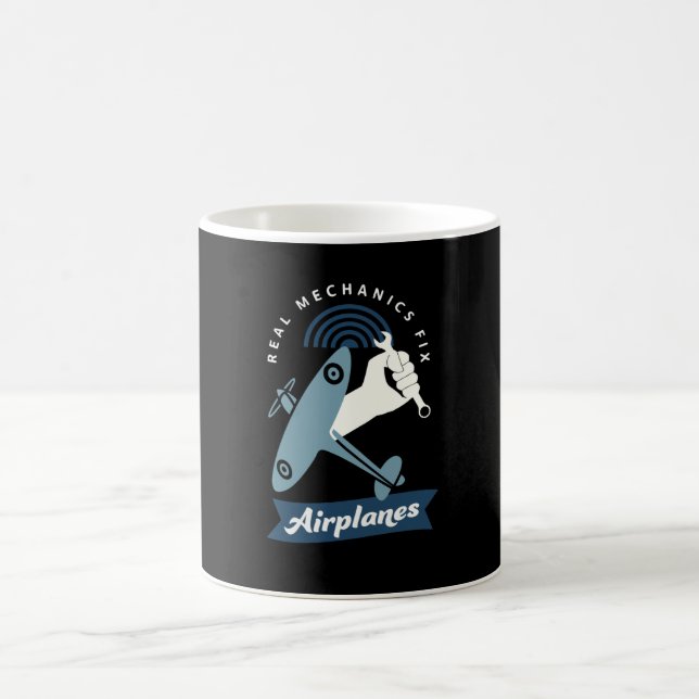 Mechanische Reparatur von Flugzeugen Kaffeetasse (Mittel)