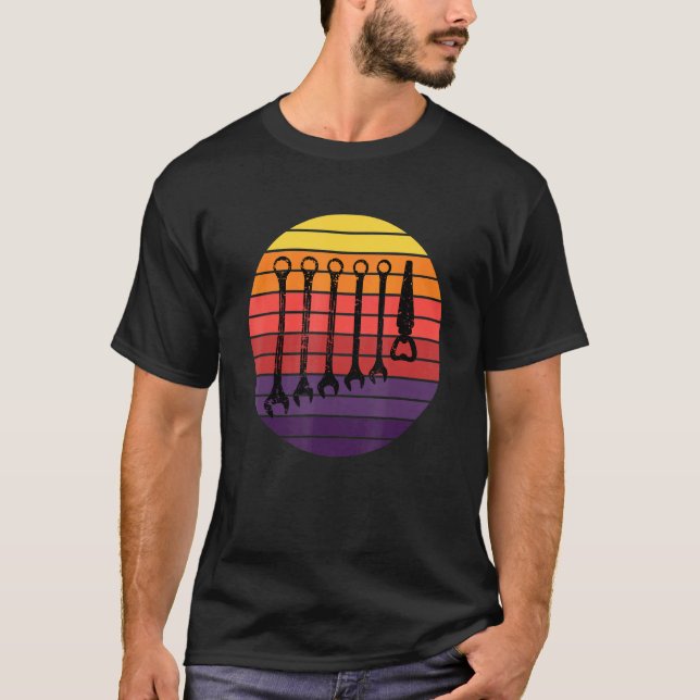 Mechanischer Handyman Mechatronics Techniker Tool T-Shirt (Vorderseite)