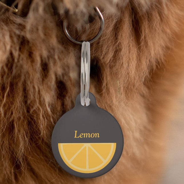 Médaillon Pour Animaux Balise demi-tranche de citron sur animal (Lemon Half-Slice Pet Tag)