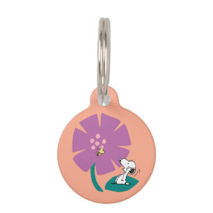 Médaillon Pour Animaux cacahuètes Illustration de la nature Fleur pourp