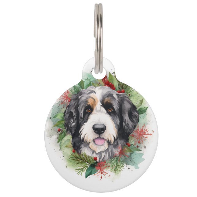Médaillon Pour Animaux Couronne de Noël Bernedoodle Chien festif (Devant)