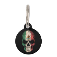 Crâne de drapeau mexicain sur le noir