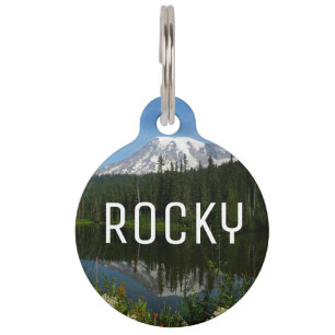 Médaillon Pour Animaux Reflet du lac du mont Rainier avec des fleurs sauv