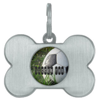Médaillons Pour Animaux Domestiques Tag de balle de soccer noir et blanc en Grass vert