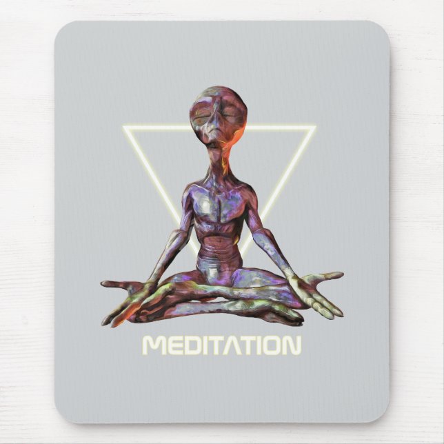 Meditation. Alien in ruhiger Pose Mousepad (Vorne)