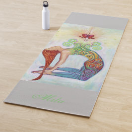 Meditation von Mädchen und Chakra Yogamatte