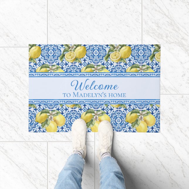 Mediterranean Lemon Blue Tile Personalized Welcome Fußmatte (Indoor)