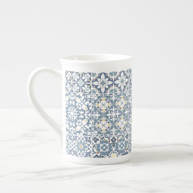 Mediterranean Tiles, Moroccan, Majolica, Azulejo Prozellantasse (Links)