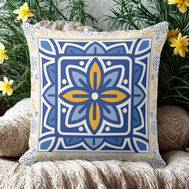 Mediterranes Blue & Gold Floral Tile Retro Kissen (Von Creator hochgeladen)