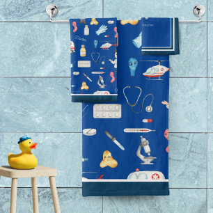 Medizinstudium des kleinen jungen Arztes mit dem N Badhandtuch Set