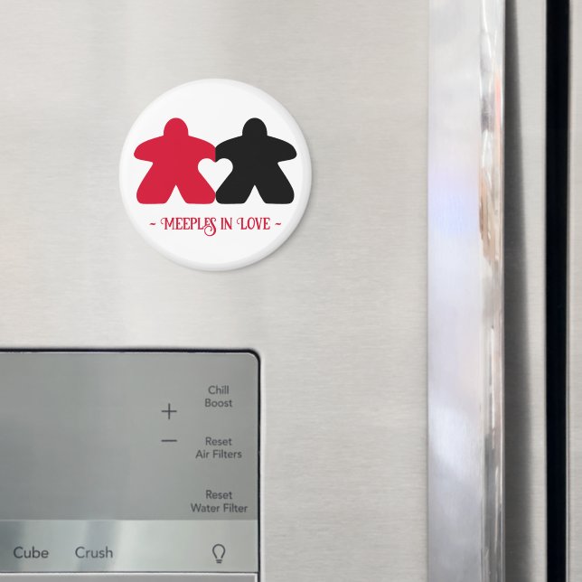 Meeples en amour, aimant rouge et noir (In situ (réfrigérateur))