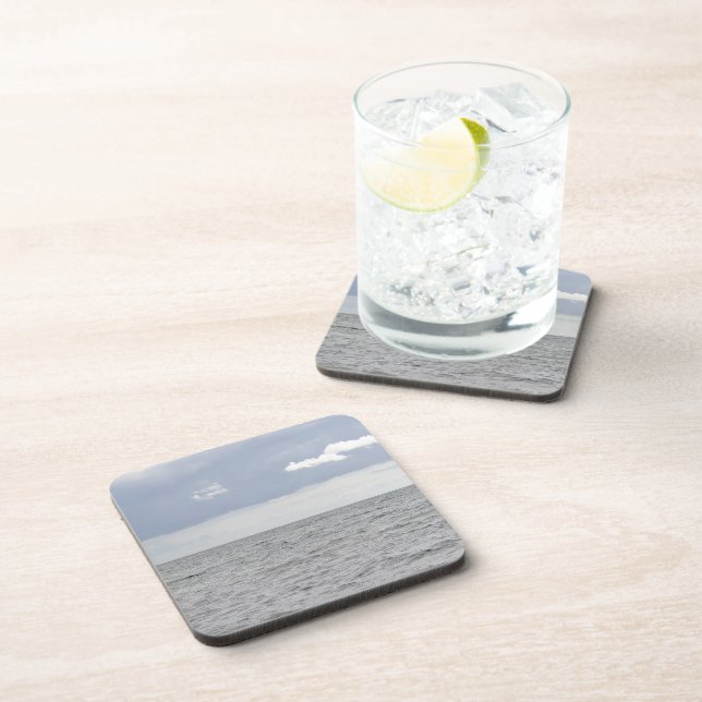 Meer und hübsche Wolken Getränkeuntersetzer (Rechte Seite)