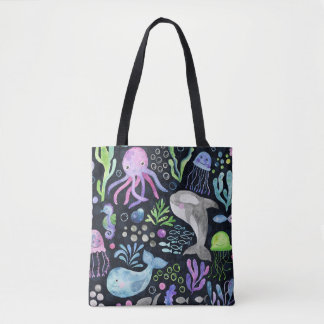 Meereslebensfarbe, dunkler Hintergrund. Tasche