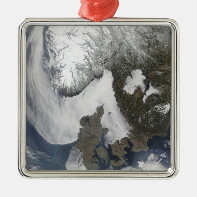 Meeresnebel in Skandinavien Ornament Aus Metall (Vorne)