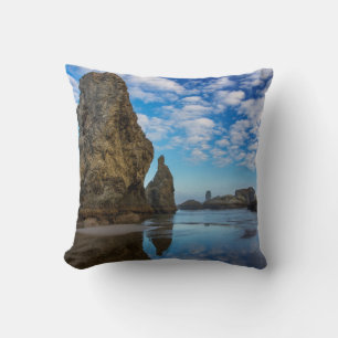 Meeresstapel am Bandon Beach in Bandon, Oregon 1 Kissen
