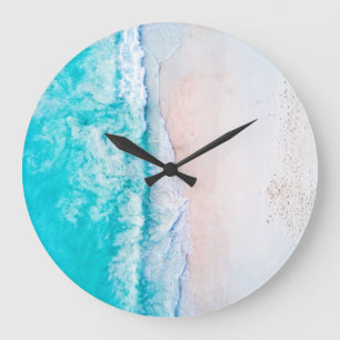 Meeresstrand, schöne Landschaft, Reisethema. Große Wanduhr