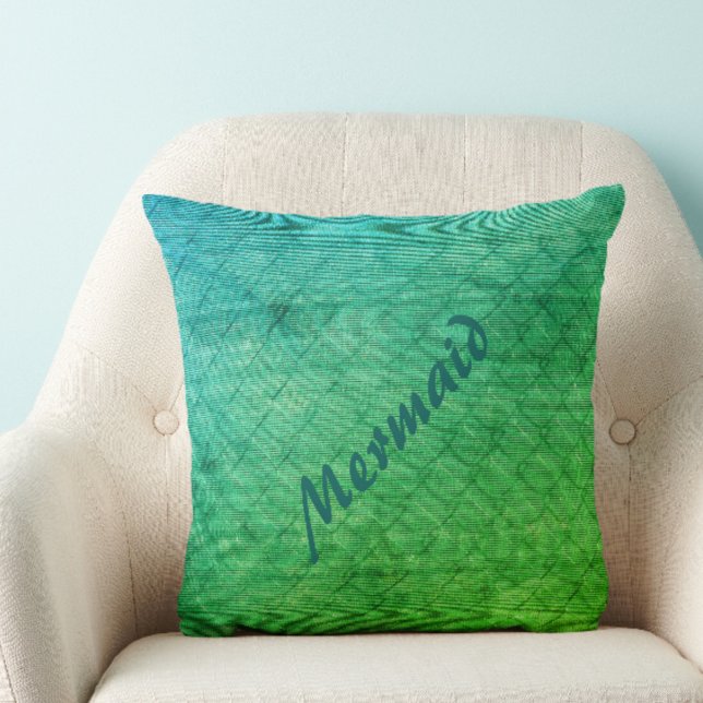 Meerjungenskala in Hell Green und Aqua Blue Kissen (Von Creator hochgeladen)