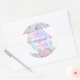 Meerjungfrau im Rahmen der Geburtstagspartei Runder Aufkleber