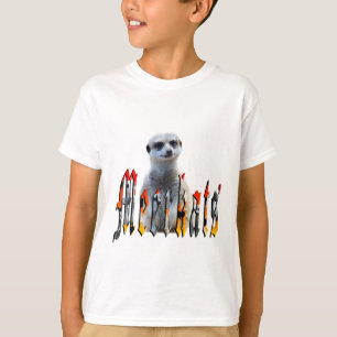 "Meerkats: Stehend stolz hinter dem Namen" T-Shirt
