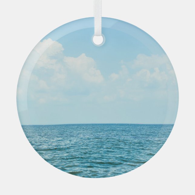 Meerwasser, klarer blauer Himmel. Ornament Aus Glas (Vorderseite)
