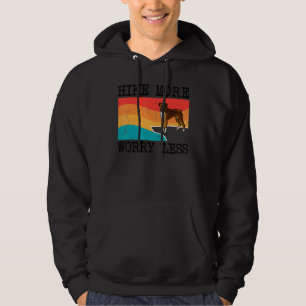 Mehr Besorgnis erregend weniger Boxer Grafik-Wande Hoodie