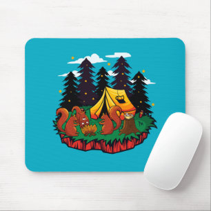 Mehr Spaß mit diesem Camping-Eichhörnchen Mousepad
