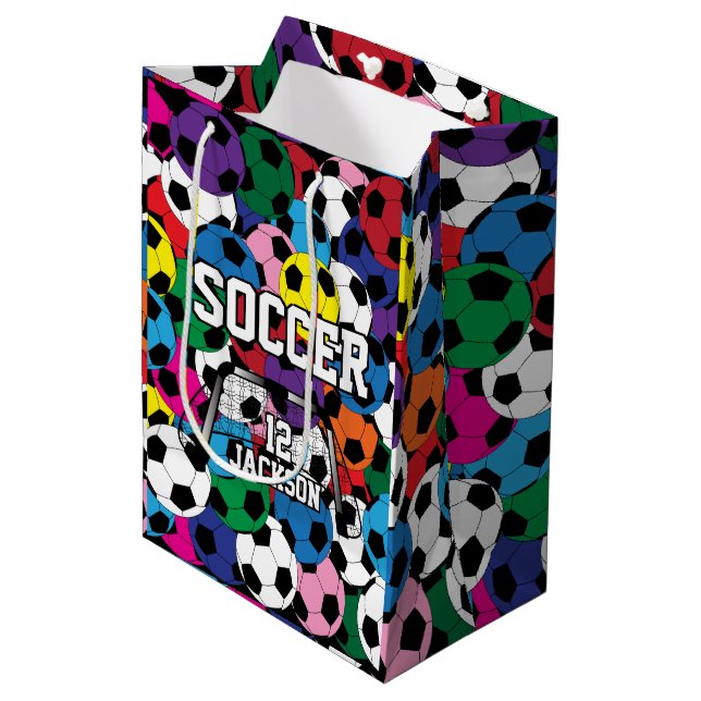 MehrfarbenFußball-Collage Mittlere Geschenktüte (Vorderseite Schrägansicht)