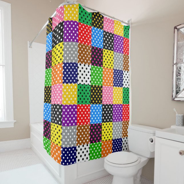 mehrfarbiges Patchwork Quilt Polka Dots Duschvorhang (Von Creator hochgeladen)