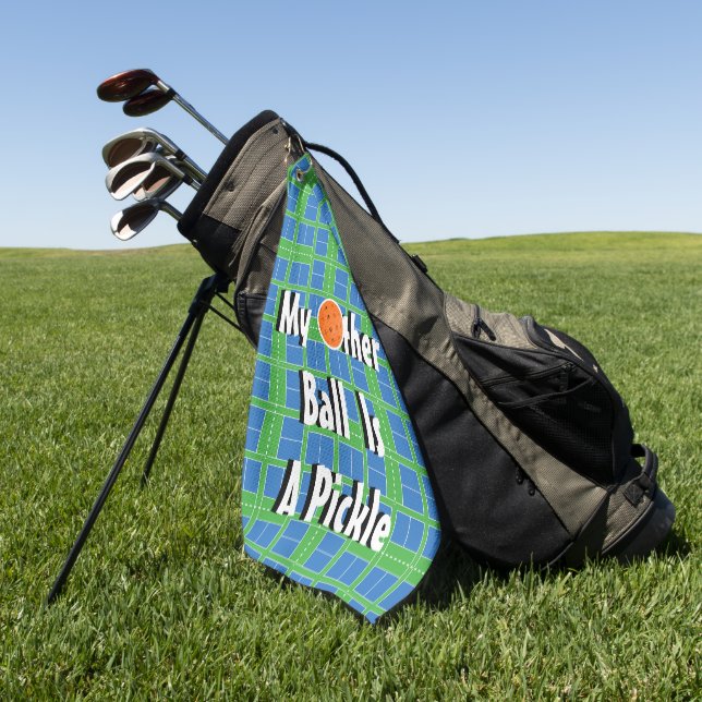 Mein anderer Ball ist ein Pickle Blue Pickleball C Golfhandtuch (Gras)