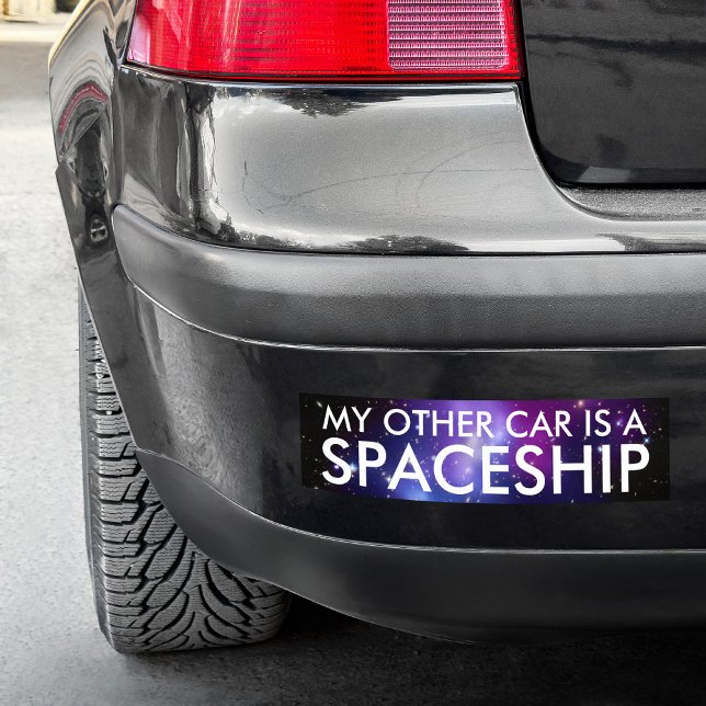 Mein Anderes Auto ist ein Lila Raumschiff-Galaxy-C Autoaufkleber (My Other Car is a Spaceship Purple Galaxy Cluster Bumper Sticker)