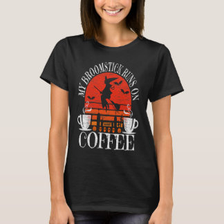 Mein Broomstick läuft auf dem Niedlichen Halloween T-Shirt
