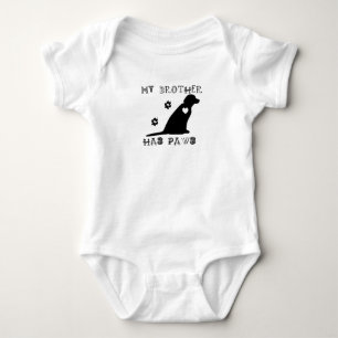 Mein Bruder hat Paare Baby Strampler