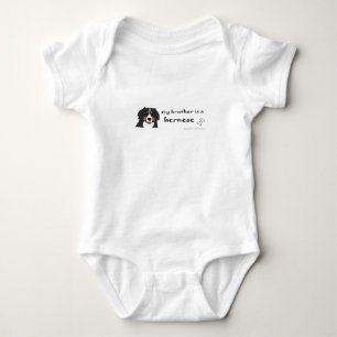 mein Bruder ist ein bernese Gebirgshund Baby Strampler