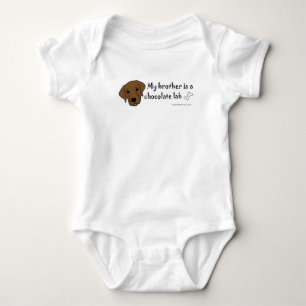 Mein Bruder ist ein Chocolate Lab Baby Strampler
