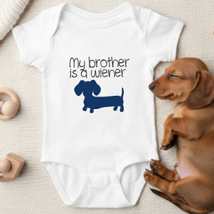 Mein Bruder ist eine Dackel Outfit Baby Ankündigun Strampler