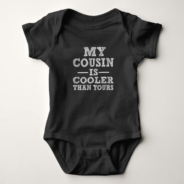 Mein Cousin ist cooler als dein lustiges Sprichwor Baby Strampler (Vorderseite)
