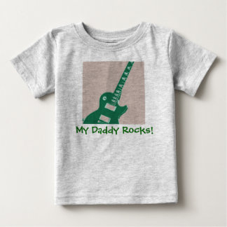 Mein Daddy Rocks Baby T-shirt