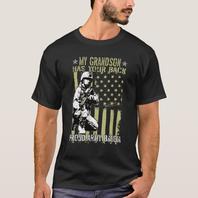 Mein Enkel hat Ihre tapfere Armee Babcia T-Shirt (Vorderseite)