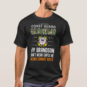 Mein Enkel trägt Kampfstiefel, stolze Küstenwache  T-Shirt