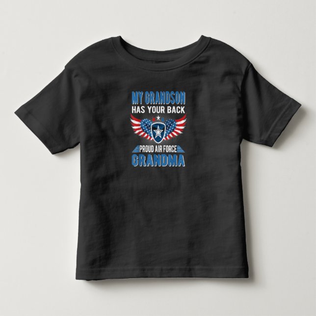 Mein Enkelsohn hat dein stolzes Air-Oma-Geschenk Kleinkind T-shirt (Vorderseite)