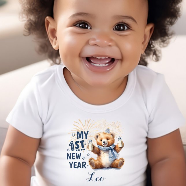 Mein erster Neujahrsjunge Name Niedlich Bear Baby  T-shirt (My First New Year Boy Name Cute Bear Baby T-shirt)