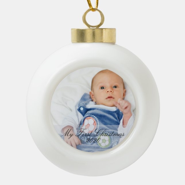 Mein erster Weihnachtsjunge Keramik Kugel-Ornament (Vorderseite)