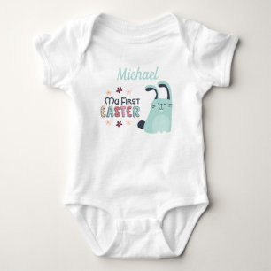 Mein erstes Ostern mit blauem Cartoon Hase und Nam Baby Strampler