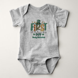 Mein erstes St Patricks Day Fun Baby Geschenk Iris Strampler