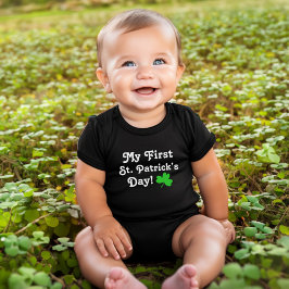 Mein erstes St. Patricks Day Green Kleeblatt Baby Strampler