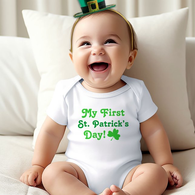 Mein erstes St. Patrick's Day Green Kleeblatt Baby Strampler (Von Creator hochgeladen)