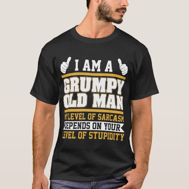 mein Freund macht mich glücklich Sie nicht soviel T-Shirt (Vorderseite)