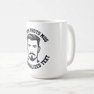 Mein Gesicht auf einem großen individuellen Becher Kaffeetasse