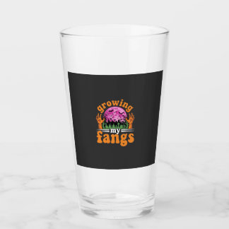 Mein Halloween-Vampir-Design mit wachsenden Fangzä Glas