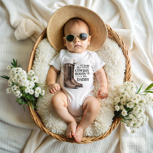 Mein Held trägt Cowboy-Stiefel Baby Strampler